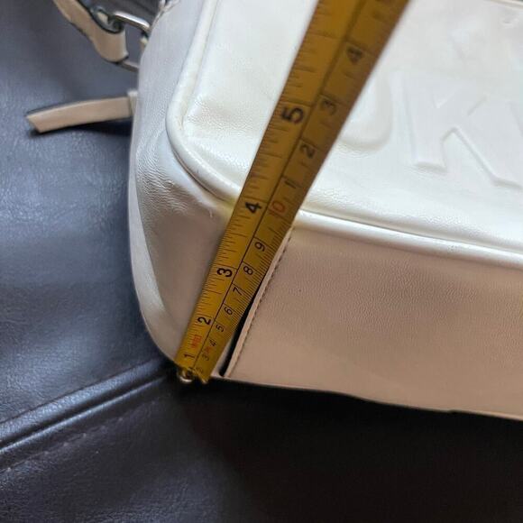 DKNY Tilly Logo White Small Camera Bag Crossbody Bag - Picture 11 of 11